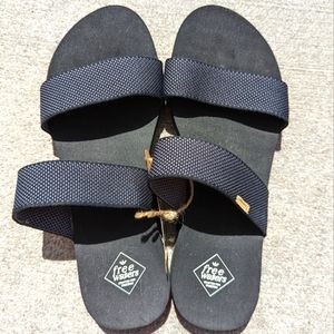 Free Waters Black Sandals NWT